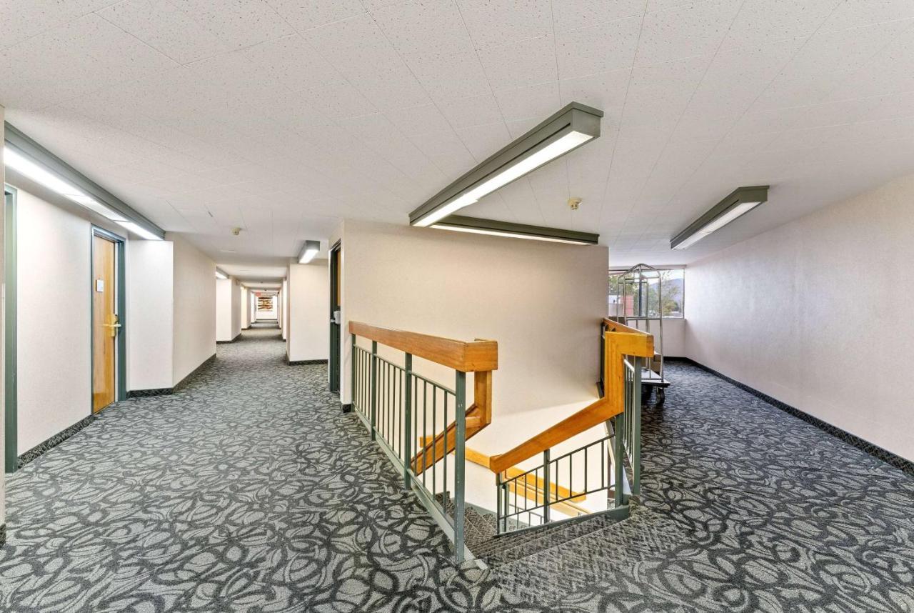 Ramada By Wyndham Cedar City Exterior photo