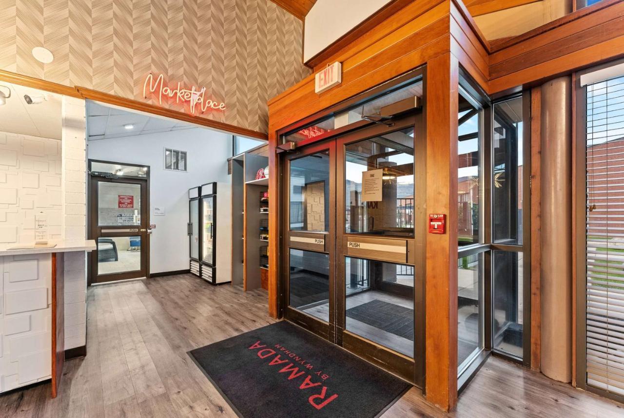 Ramada By Wyndham Cedar City Exterior photo